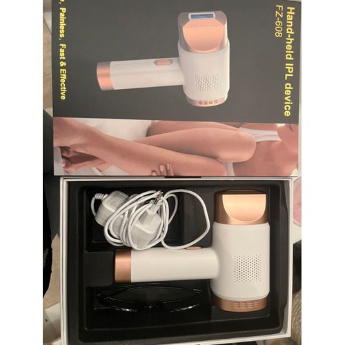Épilatoire à lumière pulsée 