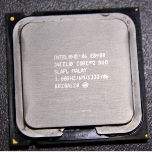 Processeur CPU Intel Core 2 Duo E8400 3Ghz 6Mo 1333Mhz Socket LGA775 SLB9J