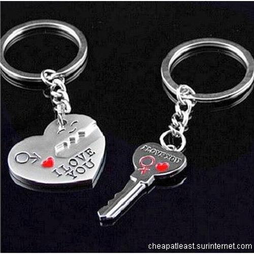 I love you pour couple. 2 Porte-clés coeur et clé à séparer 
