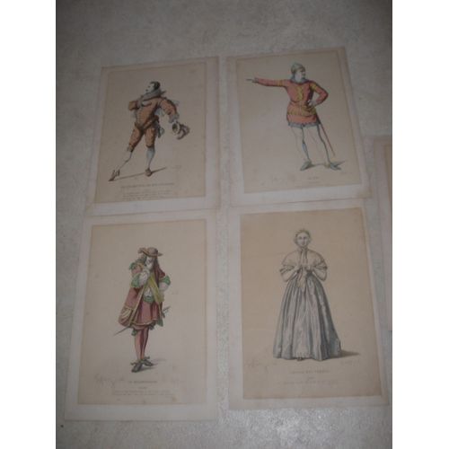 Huit Jolies Gravures Colorisées De Costumes, Tirées Du Théâtre De Molière