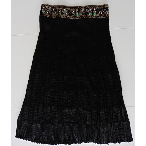 Jupe Longue Froissée Satinée Noire À Perles. Mim. Taille 42