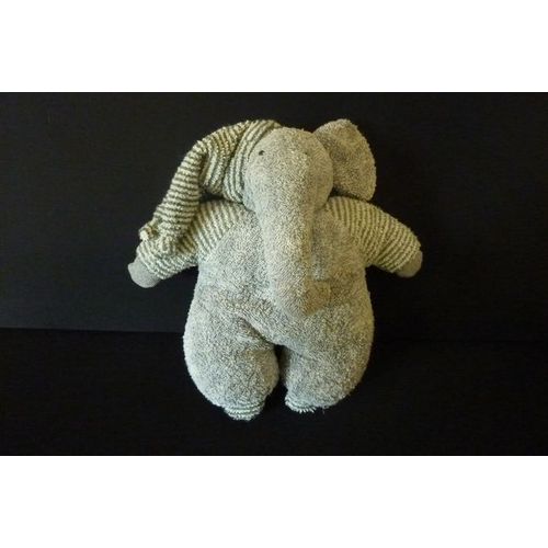 Doudou Elephant  Happy Horse   1750079   26