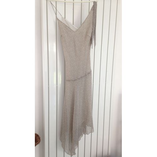 Très Jolie Robe Mouchetée Beige À Bretelles Zara Taille 36
