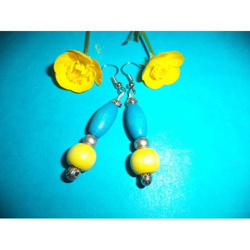 Boucles D'oreilles Jaune Et  Bleu Turquoise En Bois A Voir !