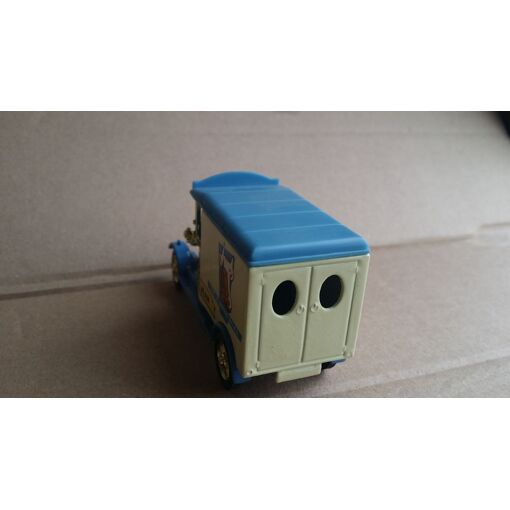Jouet Kinder France Corgi - Camionnette Ford T Van Vache Grosjean à L'échelle 1/43 - Occasion Avec Boîte