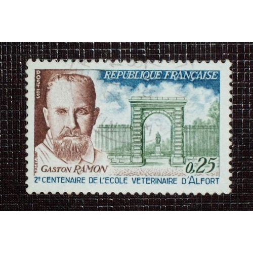 France N° 1527 Oblitéré De 1967 - 25c « Professeur Gaston Ramon, Bicentenaire De LEcole Vétérinaire DAlfort »