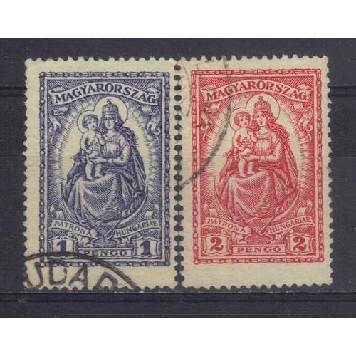 Hongrie 1926 : Madone Et L'enfant - Série De 2 Timbres Oblitérés