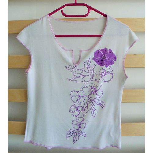 Débardeur Rose À Fleurs Violettes Et Strass. Taille 38.