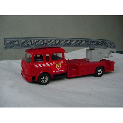 Norev An 80 Camion De Pompiers Berliet Grande Echelle Magirus -Norev