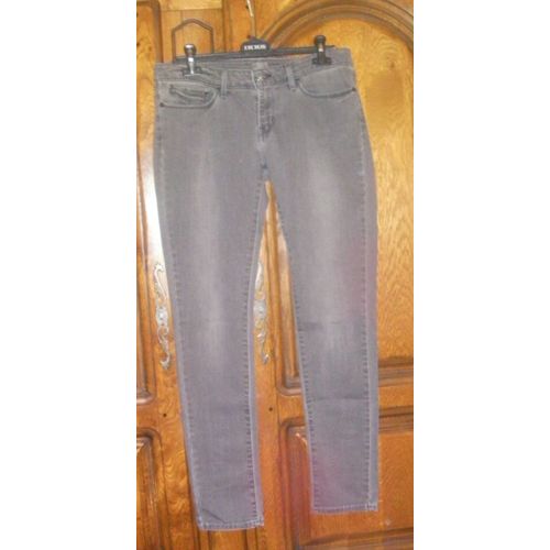 Jean Gris Marque Levi's - Taille W31 Ou 42