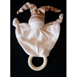 Doudou Plat Lutin Écru Bonnet Rayé Marron Avec Anneau Bois Keptin Jr