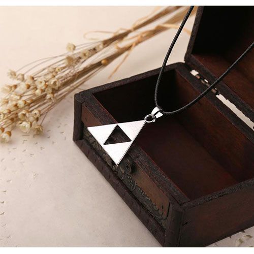 Collier Necklace Legend Of Zelda Triforce Link Bouclier Pouvoir. Anime Pendentif Triangles. Black Sugar Boutique Bijoux Fantaisie Accessoires Cosplay Déguisement Costume .