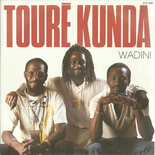 Wadini (Ismaila, Sixu Tidiane, Ousmane Touré Kunda) 3'58  /  Mamadiyo (Ismaila, Sixu Tidiane, Ousmane Touré Kunda) 3'08