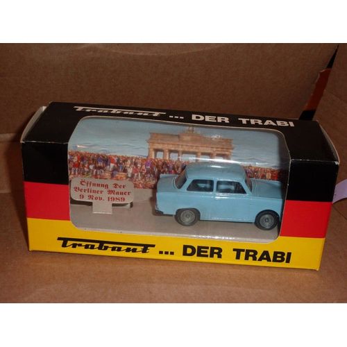 [205] Miniature 1/43ème : Traband 601 - Couleur Bleu - Marque : Vitesse-Vitesse