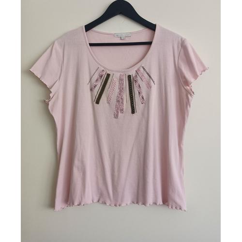 T Shirt Rose Avec Empiecements Et Perles. Armand Thiery. Taille 46 / 48