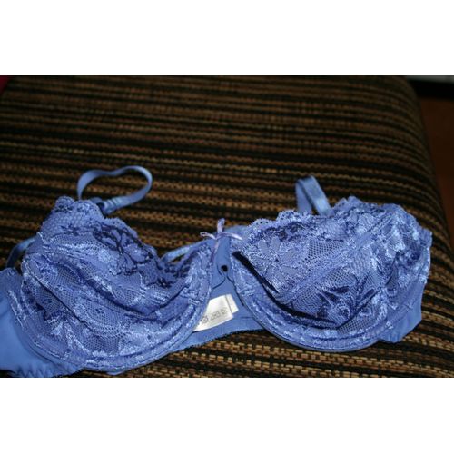 Soutien-Gorge Plus Etiquette