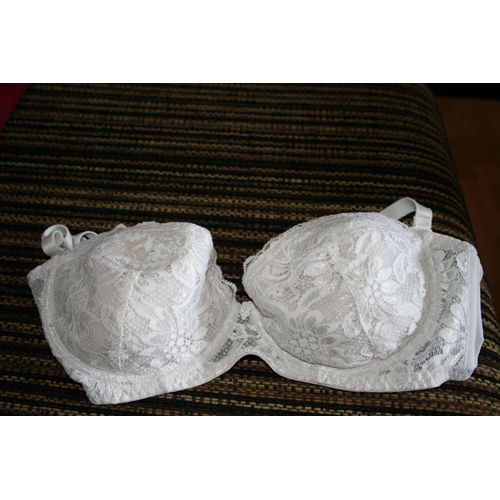 Soutien-Gorge Plus Etiquette