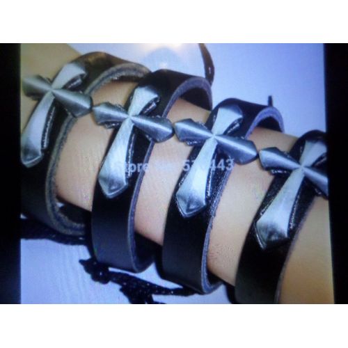 Bracelet Cuir Croix Gothique Neuf