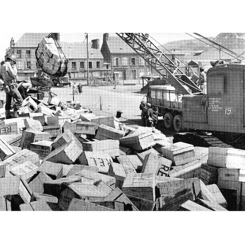 Ww2 -  Déchargement De Caisses À Cherbourg En 1944