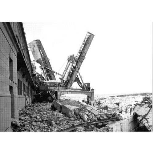 Ww2 - Passerelles D'embarquement Dévastées Sur Le Quai De France À Cherbourg - Juin 1944