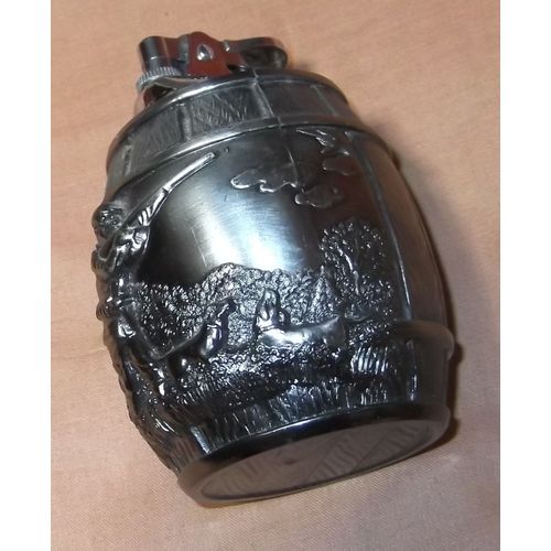 Briquet Acier Rechargeable Fut De Vin Et Son Chasseur