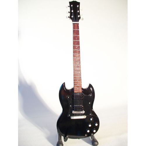 Guitare Miniature Style Gibson Sg Thunderstruck Noire D¿Angus Young Ac Dc