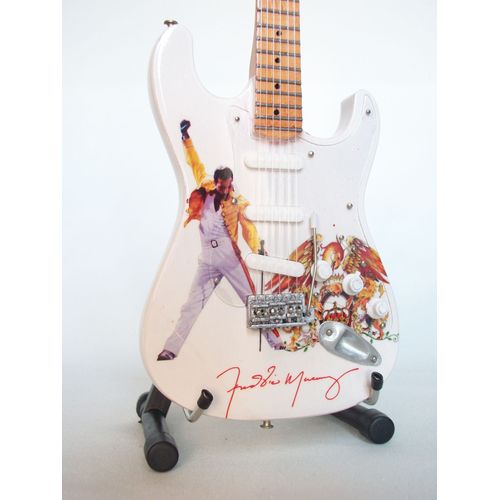 Guitare Miniature De Type Stratocaster Freddie Mercury De Queen