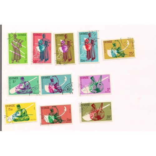 Guinée- Lot De 11 Timbres Oblitérés- Musique Traditionnelle