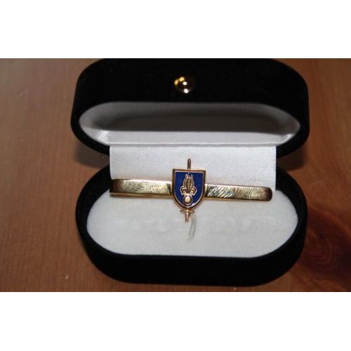 Barrette De Cravate  En Metal Couleur Or De L' Ecole Militaire D'application D'infanterie Dans Son Ecrin    