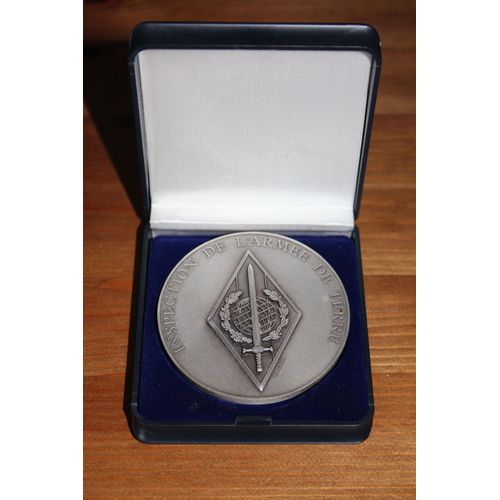 Medaille De Table En Relief Modele Finition Vieil Argent En Metal :  Inspection De L'armee De Terre Dans Coffret