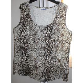 Ensemble Vêtement Blanche Porte