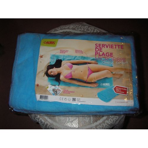 Serviette De Plage Microfibre Grand Confort De Marque Auris , Couleur Bleue ,Repose Tête Gonflable Et Poche De Rangement Intégrés ,150 X 75 Cm ,300gr/M2 ,100% Polyester .
