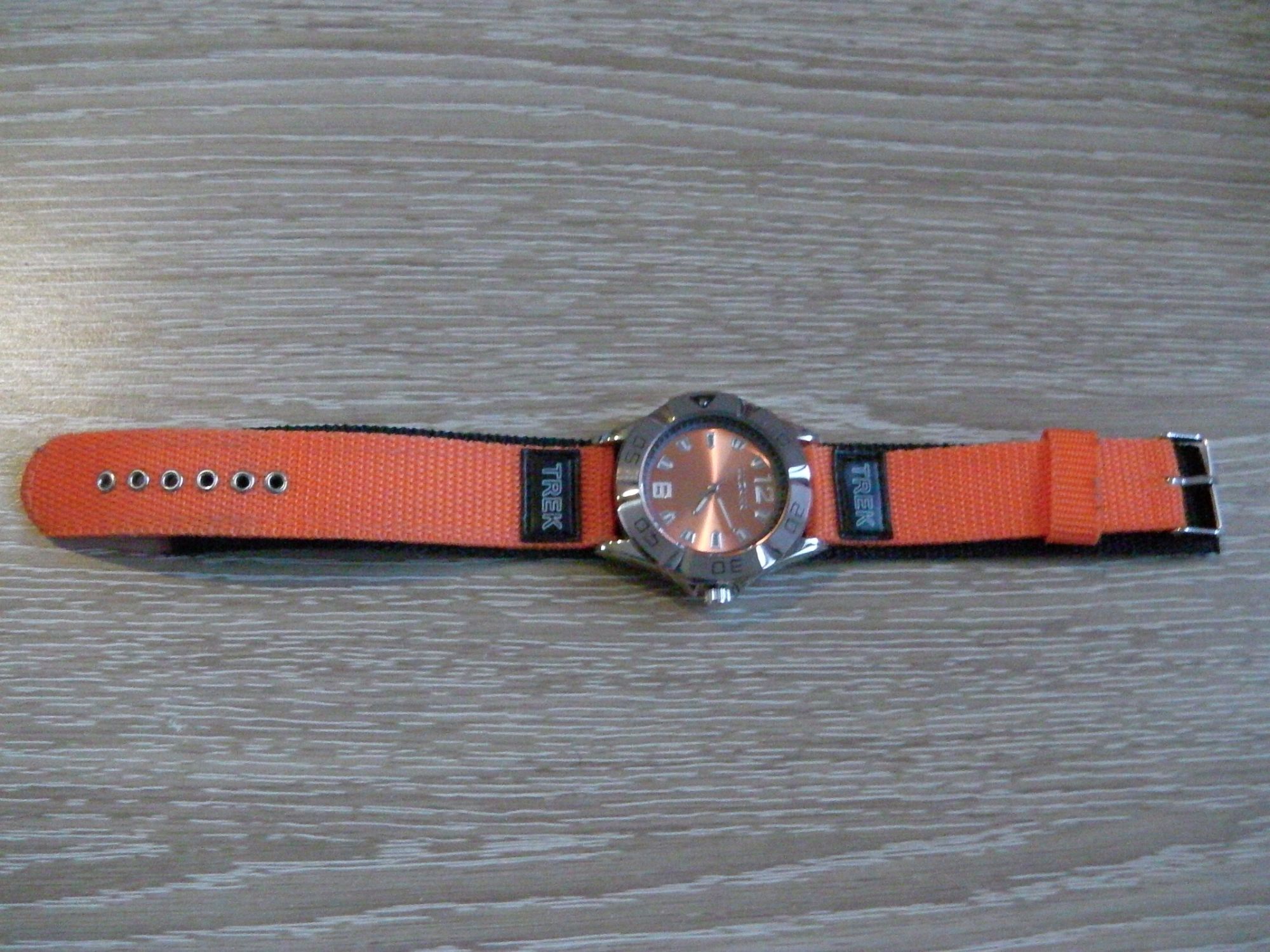 Montre luzaka avec pile montres Rakuten