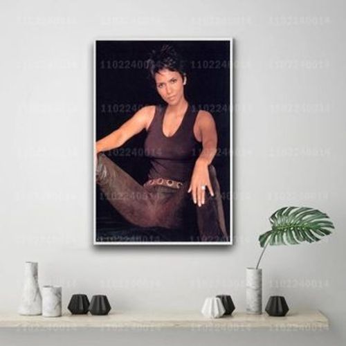 Affiche d¿¿corative sur toile acteur Halle Berry,mpression murale Poster pour salon chambre ¿¿ coucher d¿¿cor sans cadre(70*90cm)