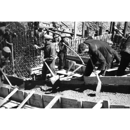 Ww2 - Bétonnage D'une Casemate Du Mur De L'atlantique