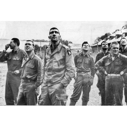 Ww2 - Paras De La 101ème Airborne, Prisonniers Des Allemands En Normandie