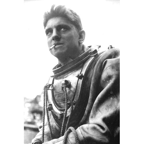 Ww2 - Portrait D'un Scaphandrier Américain À Cherbourg En Juillet 1944