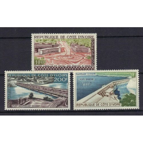 Cote D'ivoire Poste Aerienne 1959 : Vues : Place Lapalud Et Hôtel Des Postes D'abidjan / Pont Houphouët-Boigny, À Abidjan / Barrage D'ayamé - Série Entière De 3 Timbres De 800 F. Neufs * Cote 18,25 