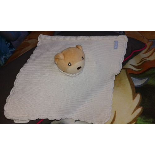 Doudou Plat Blanc Kaloo Impression Crochet/Tricot