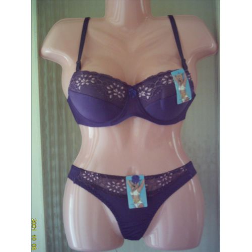 Ensemble Lingerie Soutien Gorge & String, Violet & Rose, T : 38/ 85. Marque: Fc7