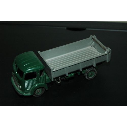 Dinky Toys Simca Cargo N° 33-Dinky Toys