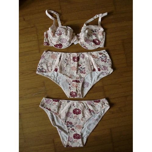 Ensemble Lingerie Well