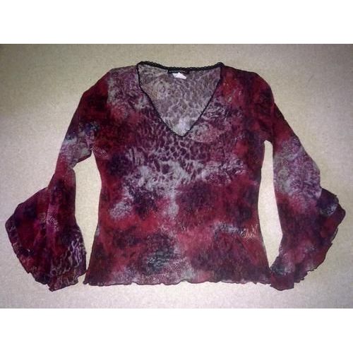 Top Dentelle Multicolre Manche Évasée. T42