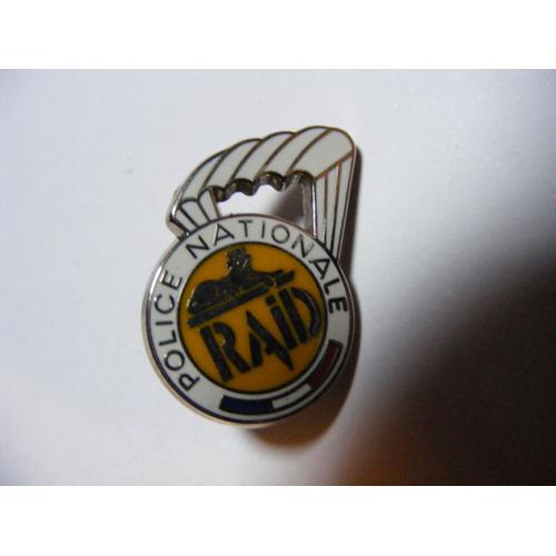 Pin's Raid Para / Jaune