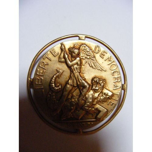 Broche Liberte Democratie St Michel