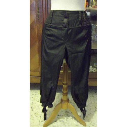 Pantacourt Lmv La Mode Est À Vous Modèle "Pourpre" T36