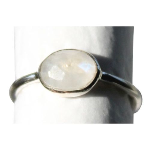 Bague Jonc Métal Argenté Avec Pierre Facettée Sertie Pierre De Lune - T57