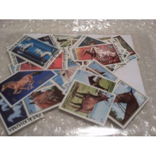 Lot De 40 Timbres (Thème Du Cheval) Ras Al Khaima Sharjah Et Divers. Timbres Chevaux  