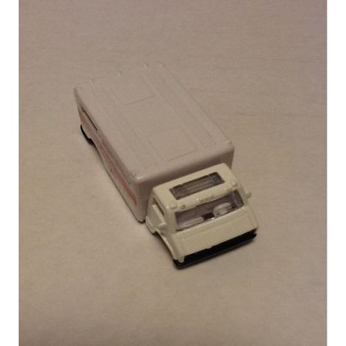 Maisto Petit Camion Ambulance Échelle 1/90