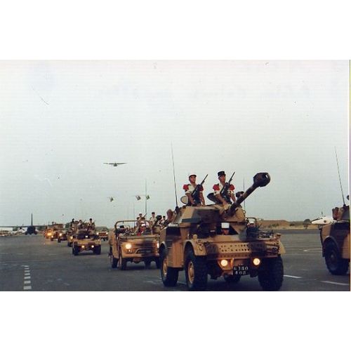 Militaria - Tchad 1996 - Base Aérienne N'djamena - Défilé Motorisé Du 1er Rec